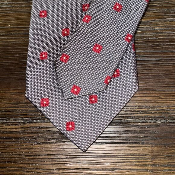 Ike Behar Grey with Red Silk Tie - Picture 5 of 7